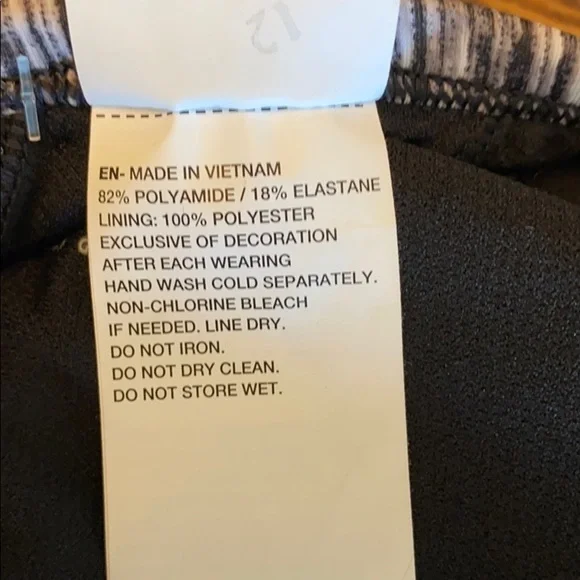 NIKE Swimsuit - Picture 7 of 7